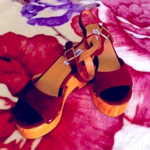 So cute…chestnut  suede platform